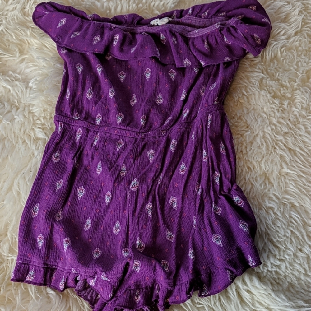 LA Hearts Romper Size Small
